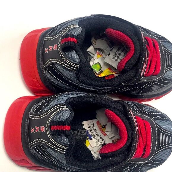 4/$30 SKECHERS RED BLACK BOY SHOES SIZE 8 US - Picture 13 of 16
